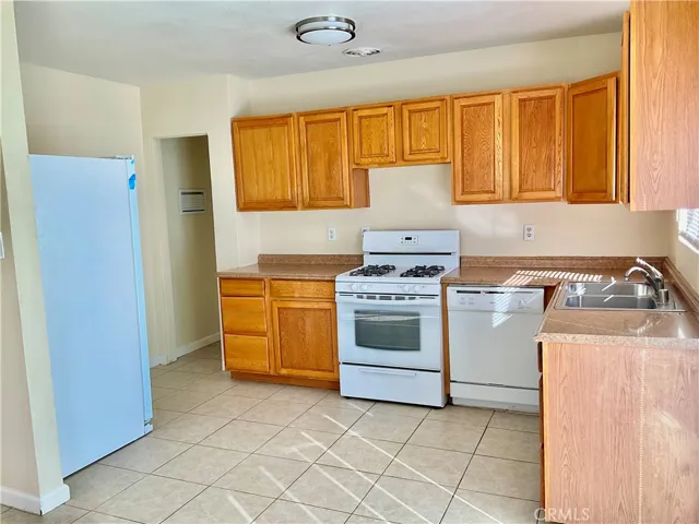 6667 Sage, 29 Palms, California 92277