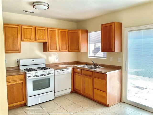 6667 Sage, 29 Palms, California 92277