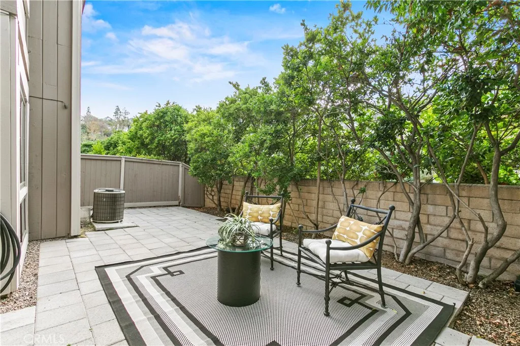 150 S Stonebrook Drive 2, Orange, California 92869 home-pic-21