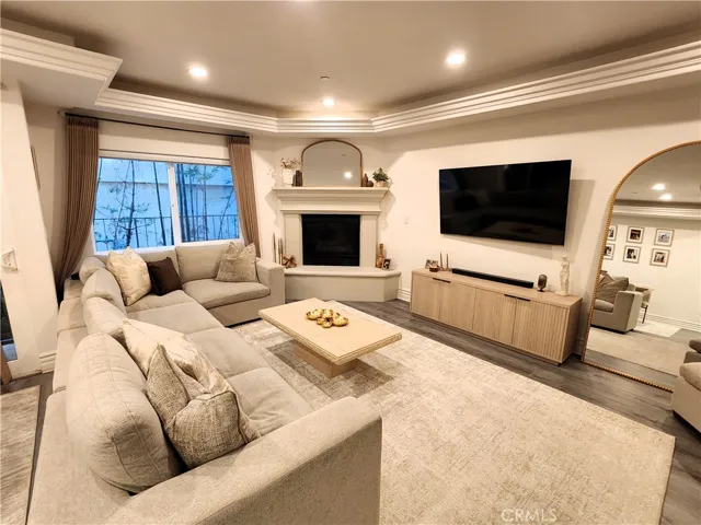 820 S Bedford 105, Los Angeles, California 90035