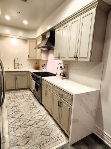 820 S Bedford 105, Los Angeles, California 90035