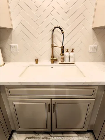 820 S Bedford 105, Los Angeles, California 90035