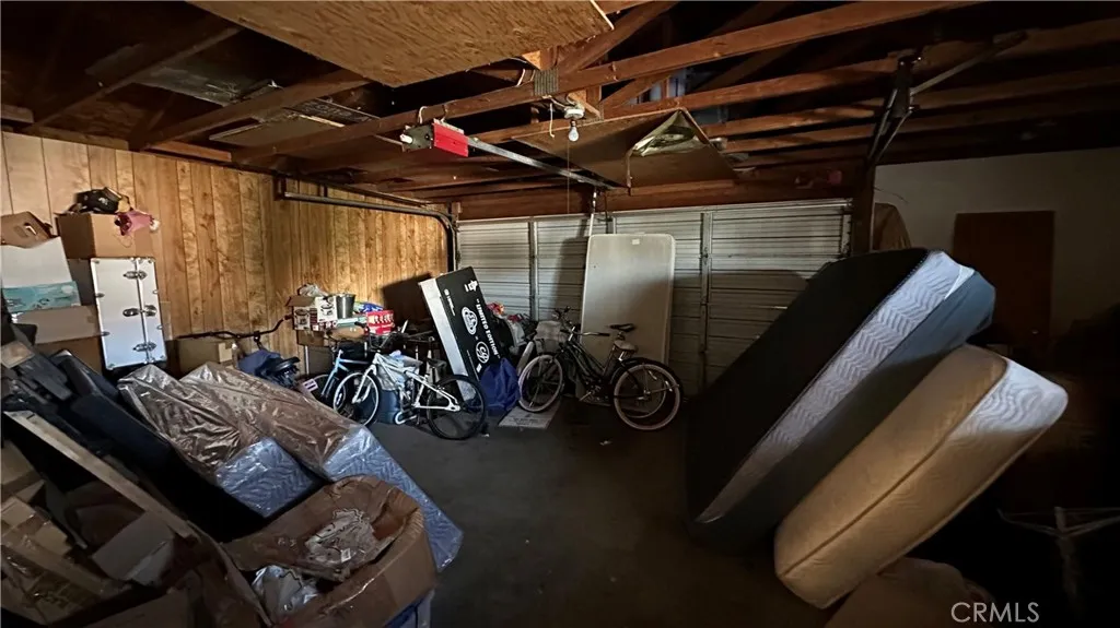 407 S Vancouver Avenue, Los Angeles, California 90022 home-pic-16