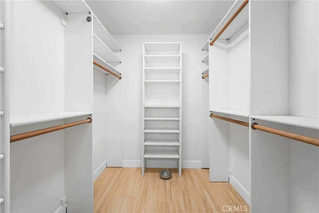 930 Helena Circle, Costa Mesa, California 92626 home-pic-25