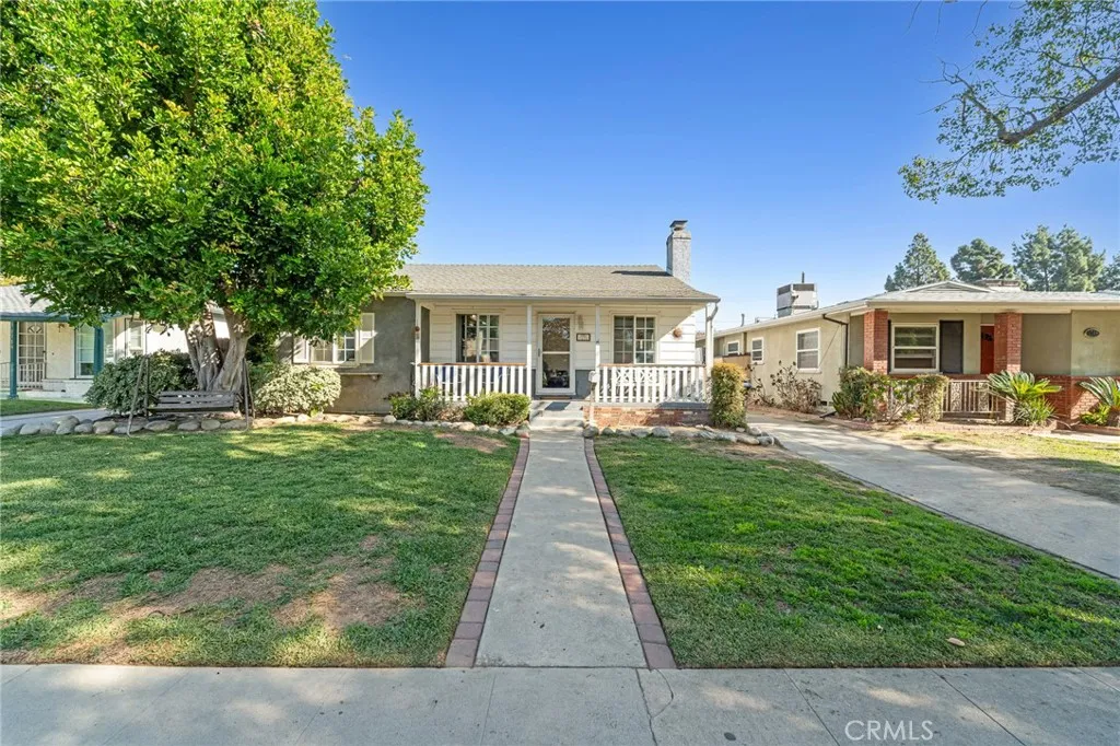 1710 N Evergreen Street, Burbank, California 91505 home-pic-0