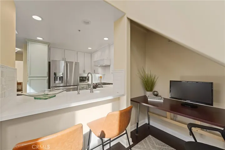 Counter bar & extra space
