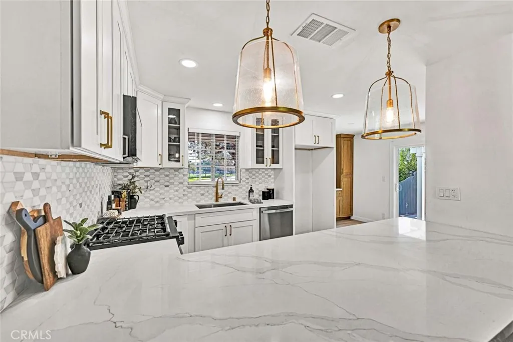 5331 Cerulean, Garden Grove, California 92845 home-pic-4