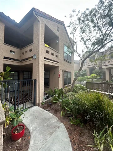 Lower, End Unit