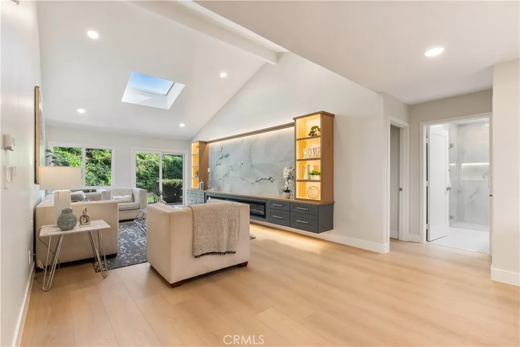 3470 Bahia Blanca W B, Laguna Woods, California 92637 home-pic-8