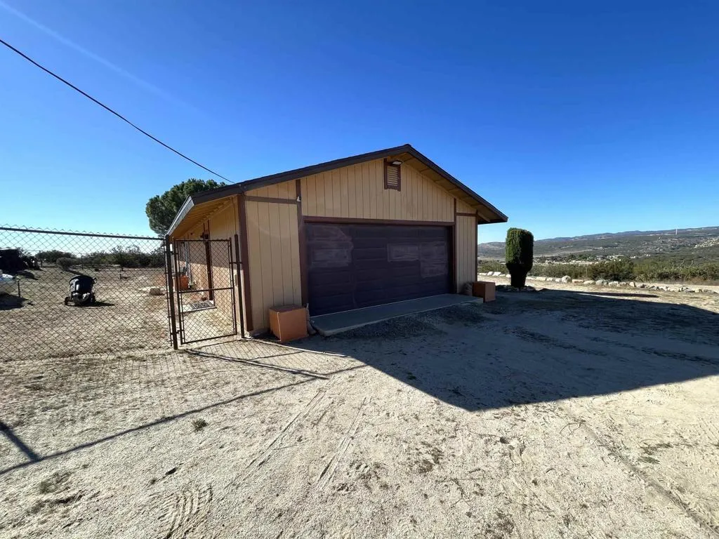 1902 Tierra Del Sol Road, Boulevard, California 91905 home-pic-6
