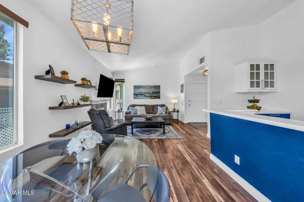 2450 Pleasant Way N, Thousand Oaks, California 91362 home-pic-8