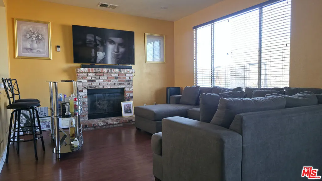 11532 Autumn Street, Adelanto, California 92301 home-pic-2