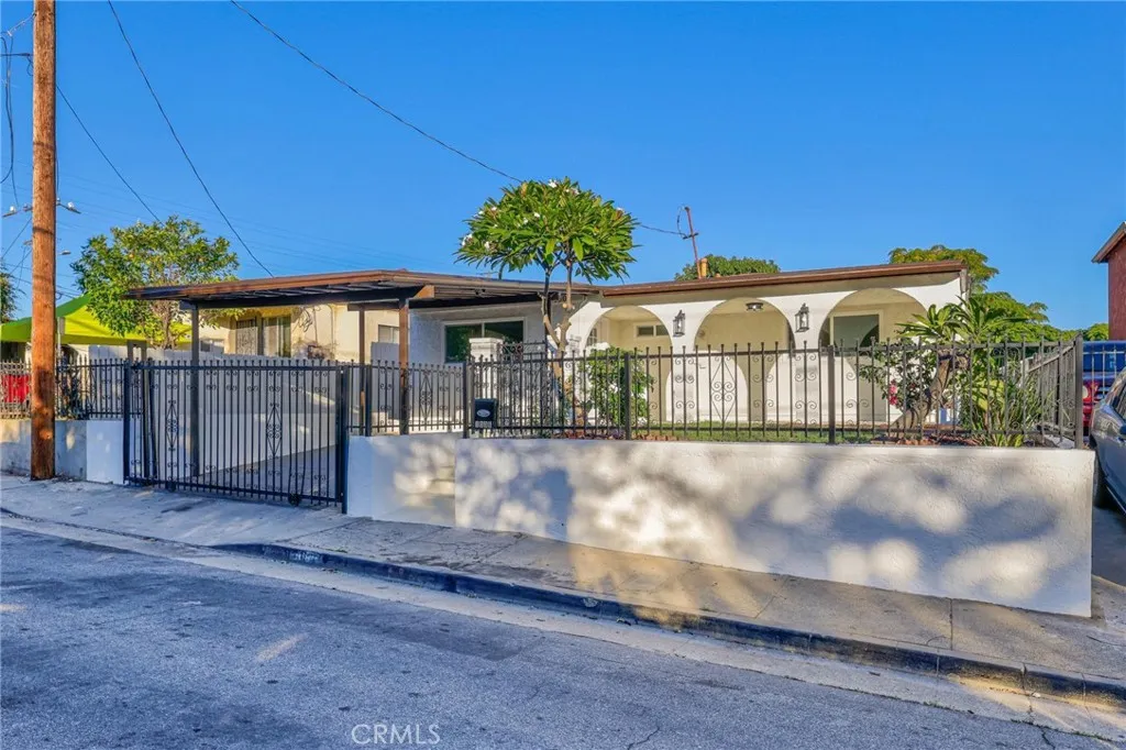 1006 Van Pelt, East Los Angeles, California 90063 home-pic-2