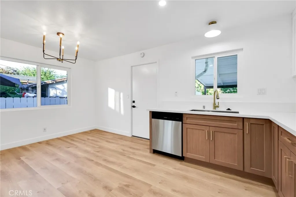 1006 Van Pelt, East Los Angeles, California 90063 home-pic-11