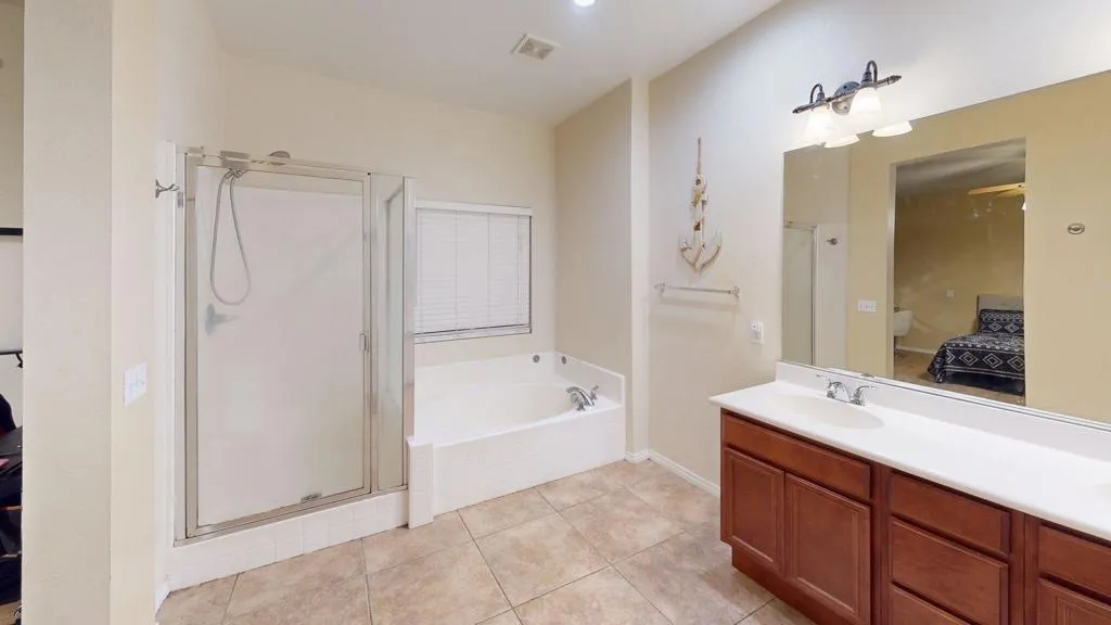 41126 Maxwell Court, Indio, California 92203 home-pic-22