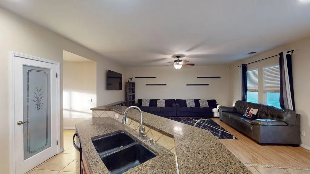 41126 Maxwell Court, Indio, California 92203 home-pic-11