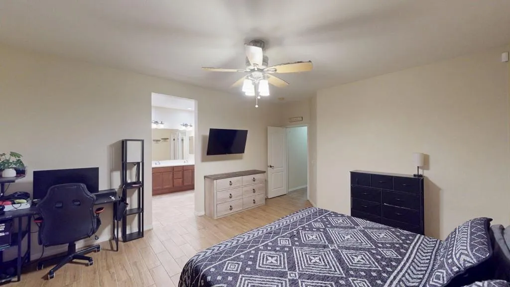 41126 Maxwell Court, Indio, California 92203 home-pic-19