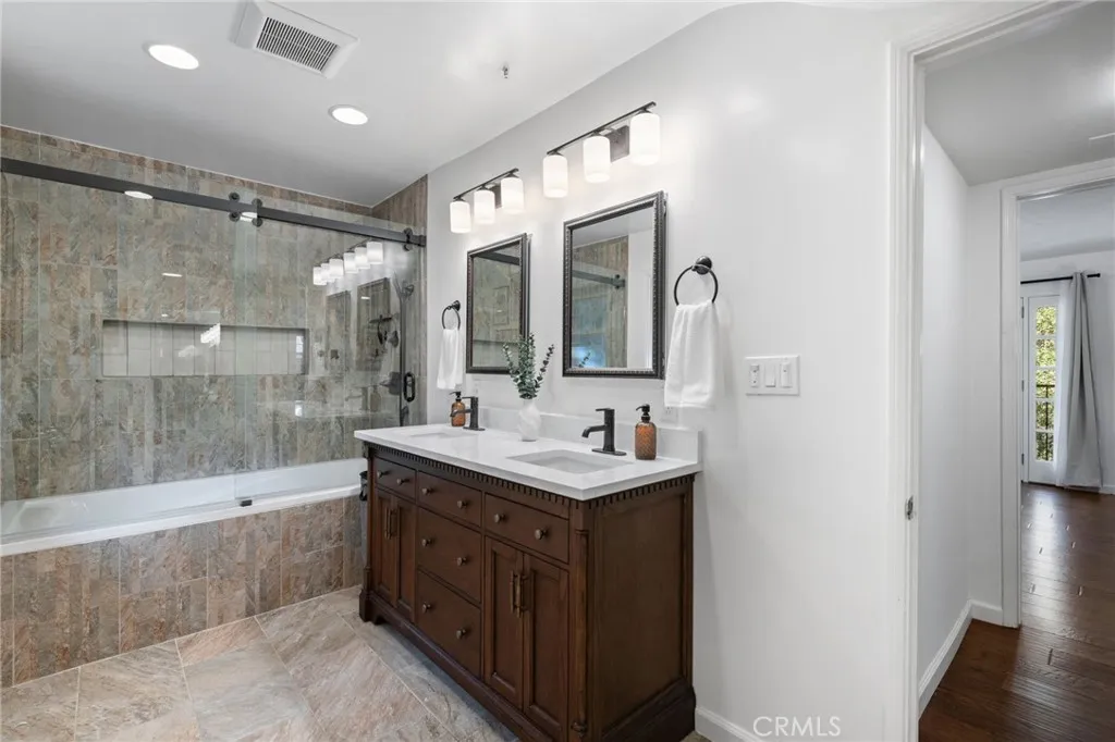 9729 Marcus Lane, Tujunga, California 91042 home-pic-33