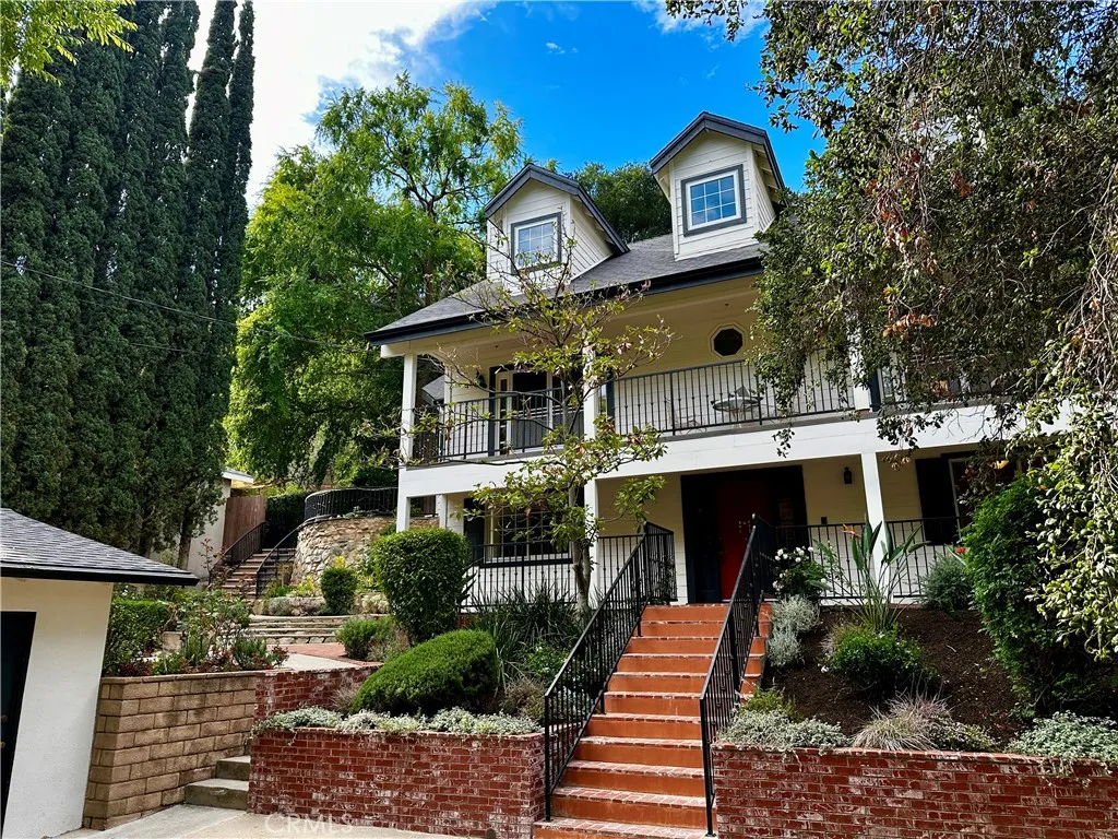 9729 Marcus Lane, Tujunga, California 91042 home-pic-1