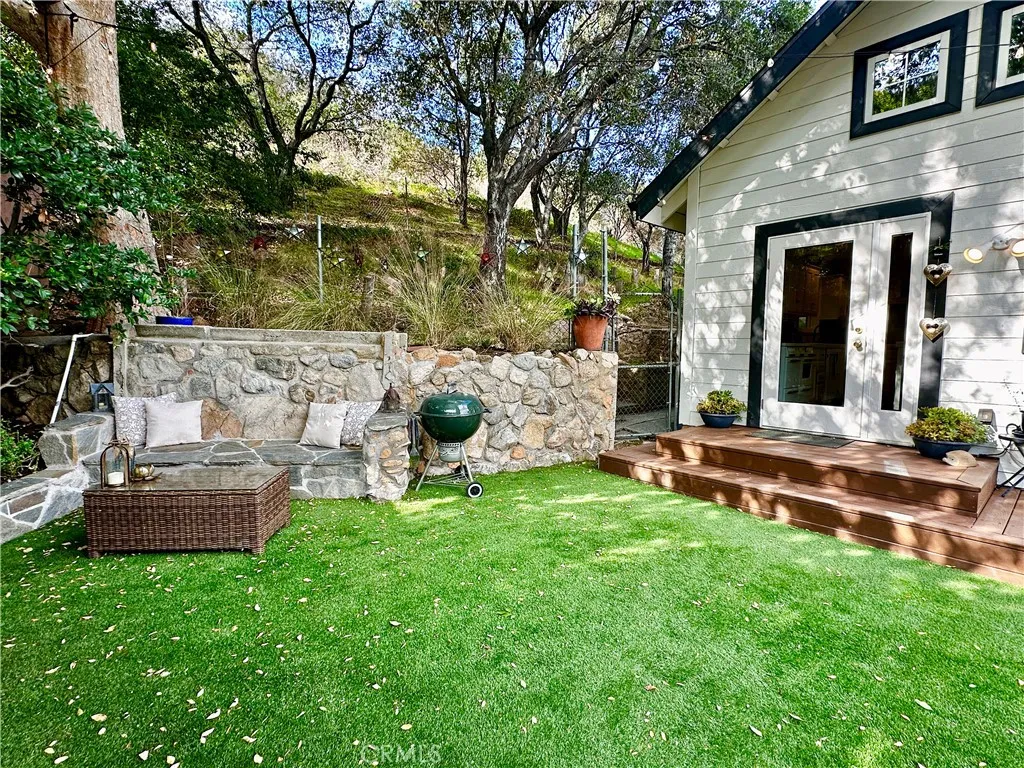 9729 Marcus Lane, Tujunga, California 91042 home-pic-44