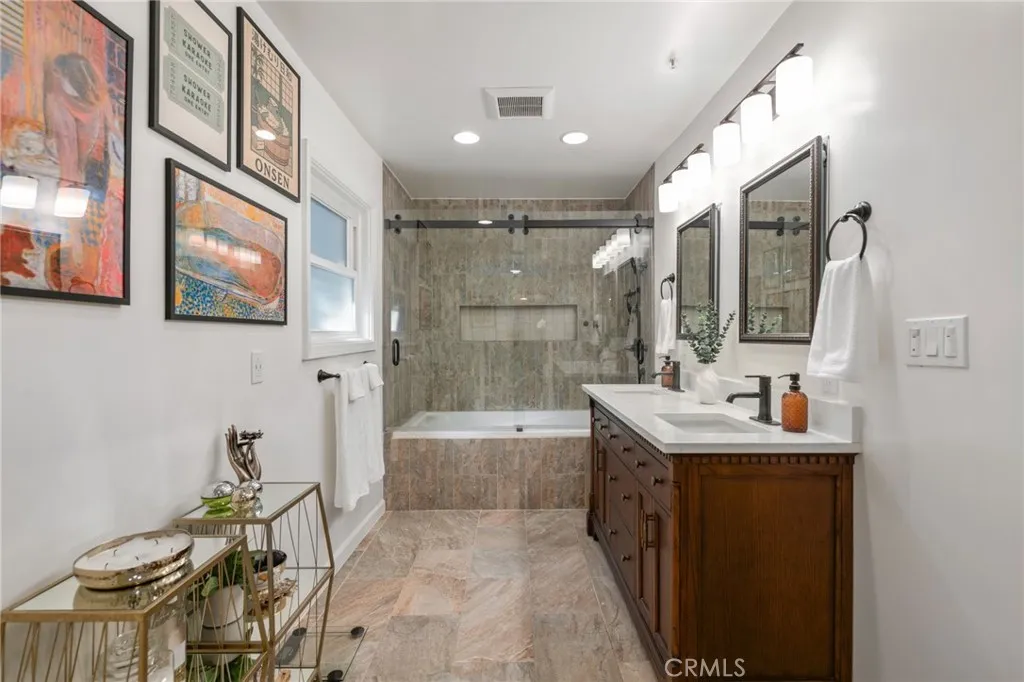 9729 Marcus Lane, Tujunga, California 91042 home-pic-32