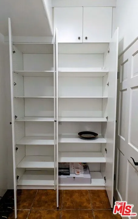 25648 Timpangos Drive, Calabasas, California 91302 home-pic-24