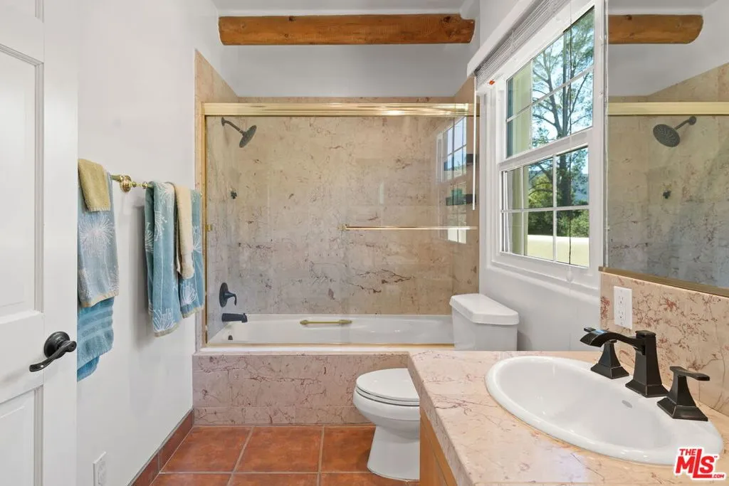 25648 Timpangos Drive, Calabasas, California 91302 home-pic-45