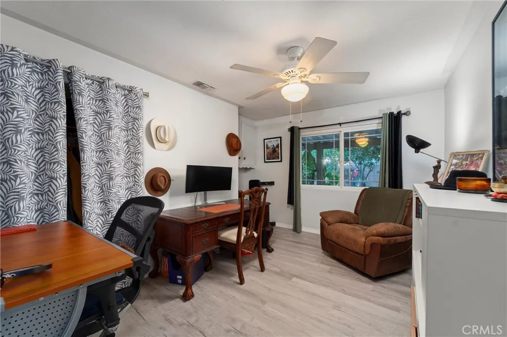 41363 Plumrose, Hemet, California 92544 home-pic-16