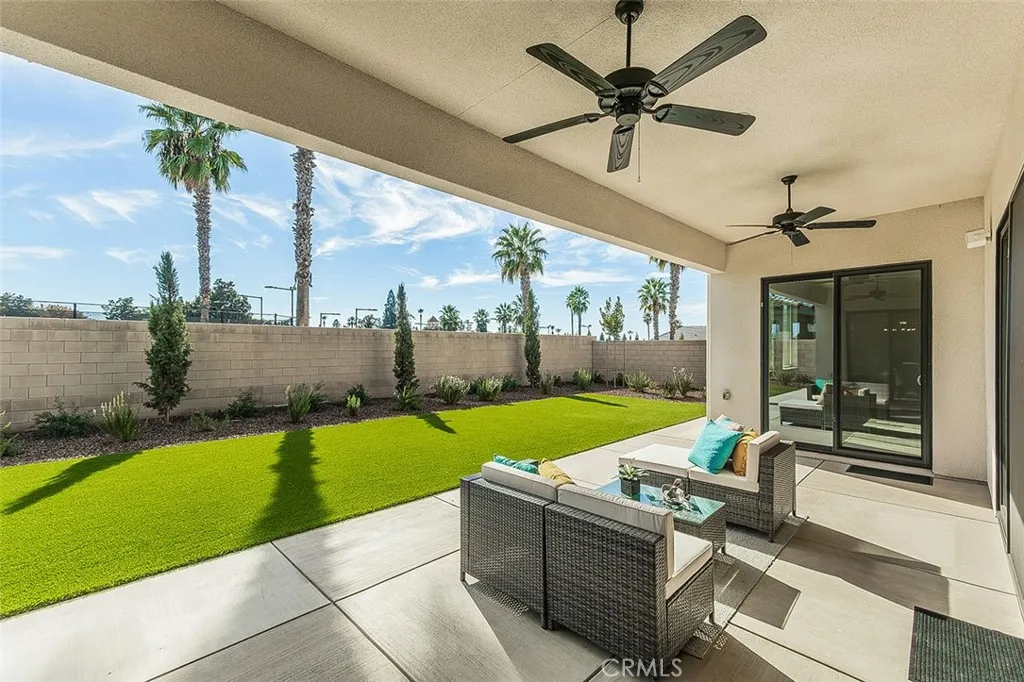 2315 E Courtside Drive, Fresno, California 93730 home-pic-53