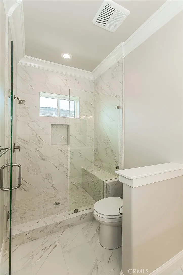 2315 E Courtside Drive, Fresno, California 93730 home-pic-48