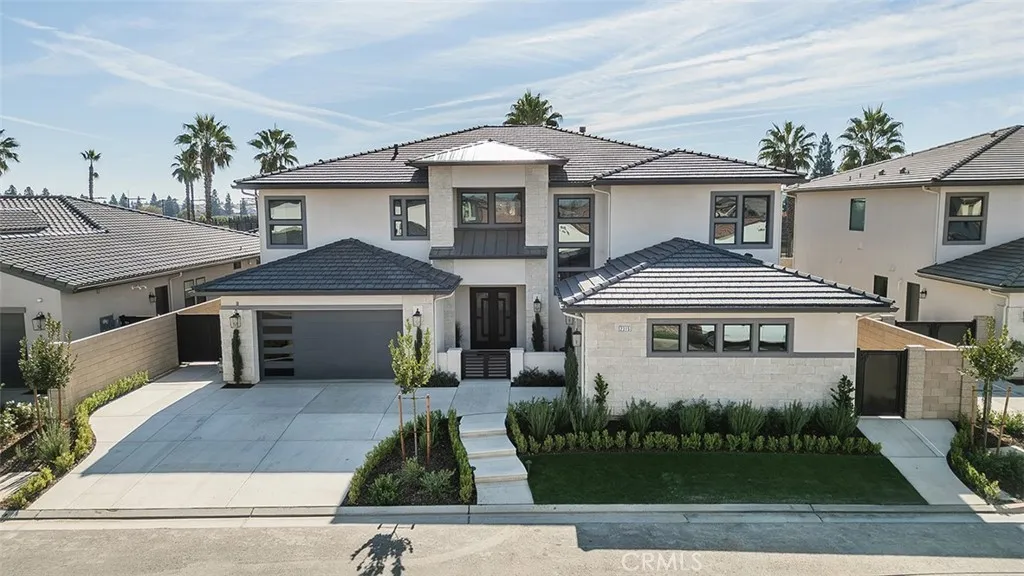2315 E Courtside Drive, Fresno, California 93730 home-pic-61
