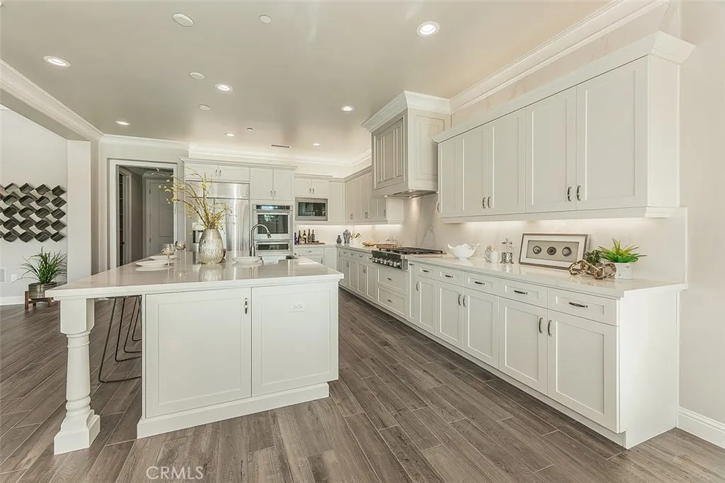 2315 E Courtside Drive, Fresno, California 93730 home-pic-13