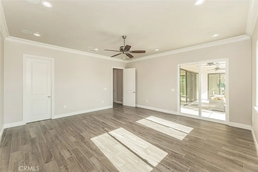 2315 E Courtside Drive, Fresno, California 93730 home-pic-22