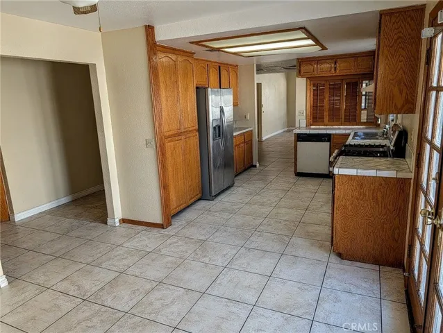 27428 Outrigger Lane, Helendale, California 92342