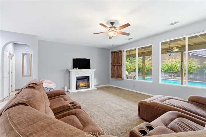 2605 Hoyt Avenue, Tulare, California 93274