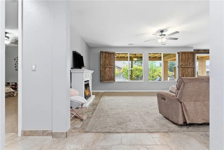 2605 Hoyt Avenue, Tulare, California 93274