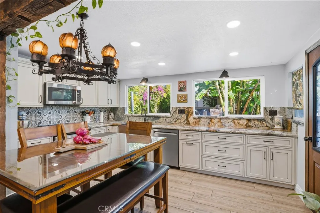 6580 Lake, Riverside, California 92503 home-pic-27