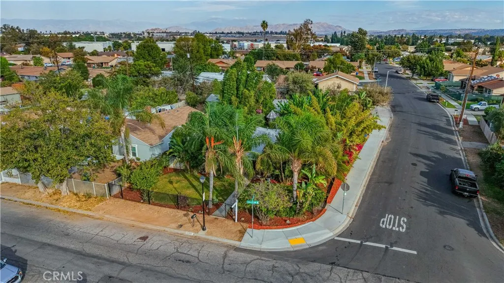 6580 Lake, Riverside, California 92503 home-pic-2