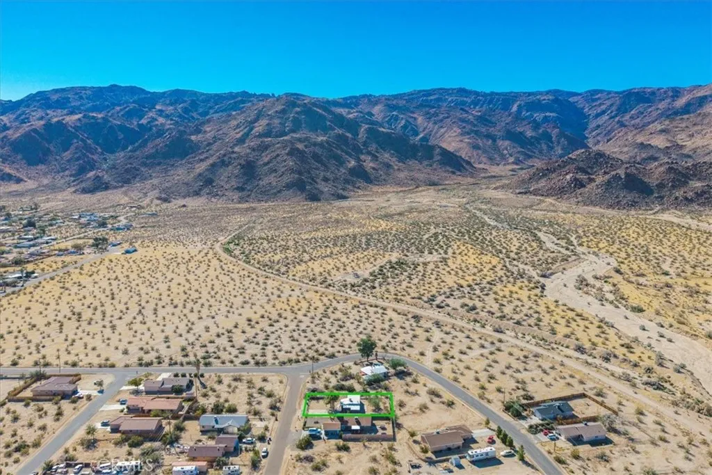6686 Mojave Avenue, 29 Palms, California 92277 home-pic-39