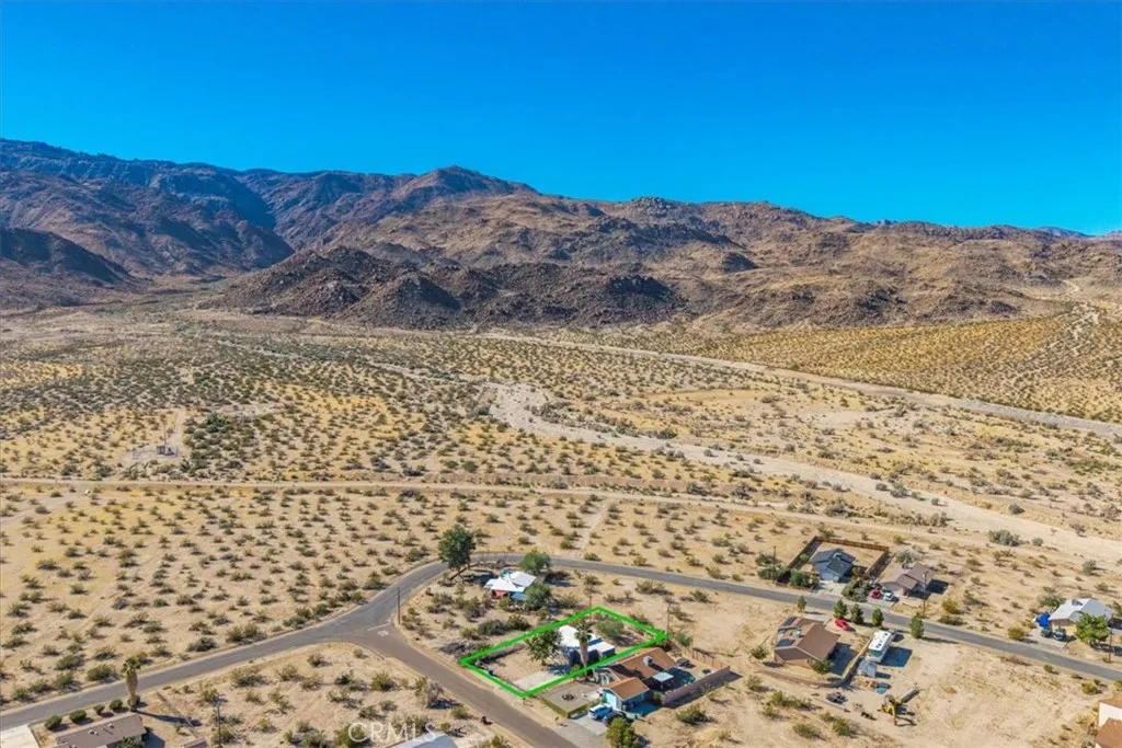 6686 Mojave Avenue, 29 Palms, California 92277 home-pic-34