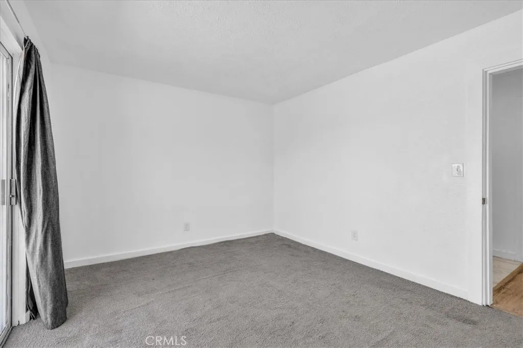 6686 Mojave Avenue, 29 Palms, California 92277 home-pic-24