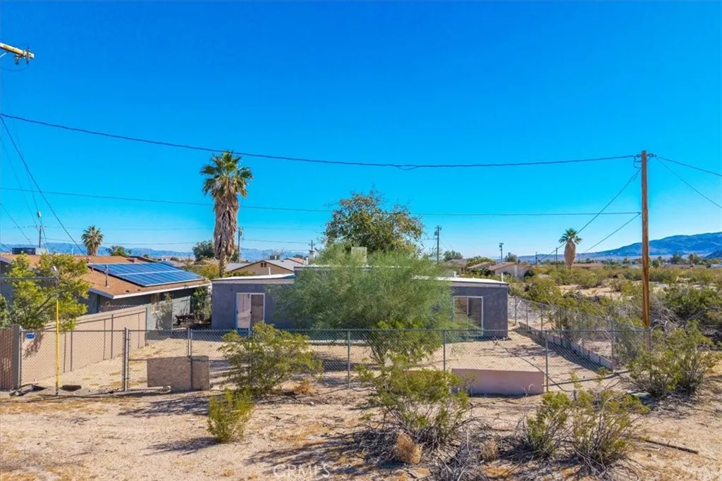6686 Mojave Avenue, 29 Palms, California 92277 home-pic-33