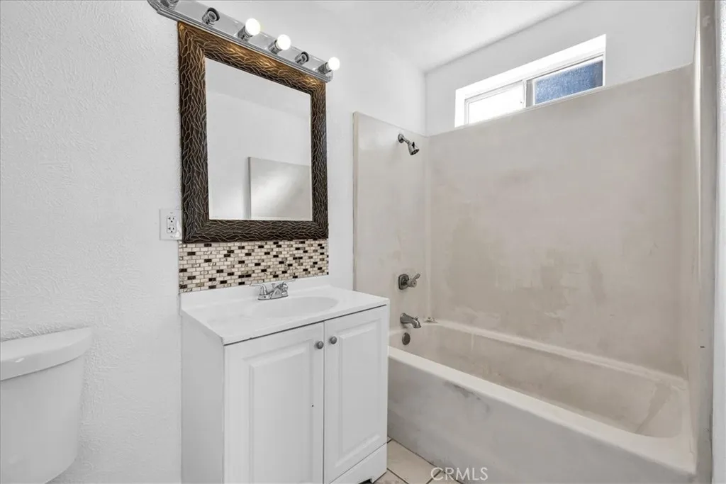 6686 Mojave Avenue, 29 Palms, California 92277 home-pic-21