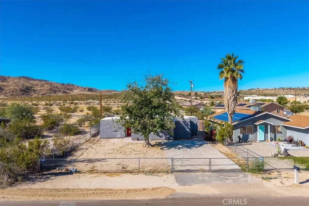 6686 Mojave Avenue, 29 Palms, California 92277 home-pic-0