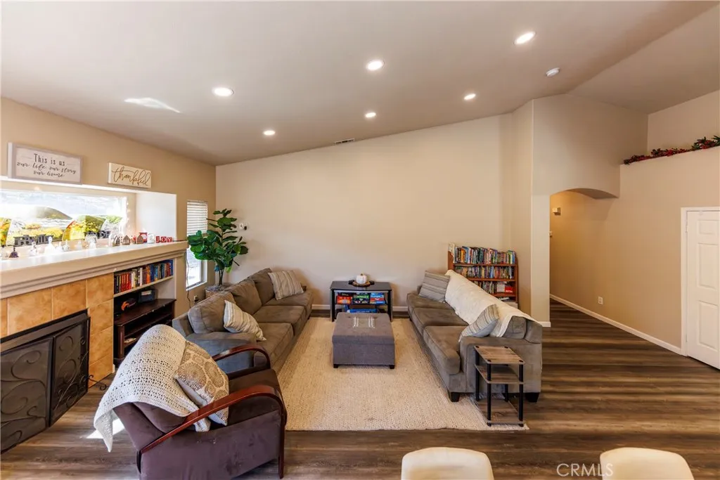 2070 Crystal Downs, Corona, California 92883 home-pic-6