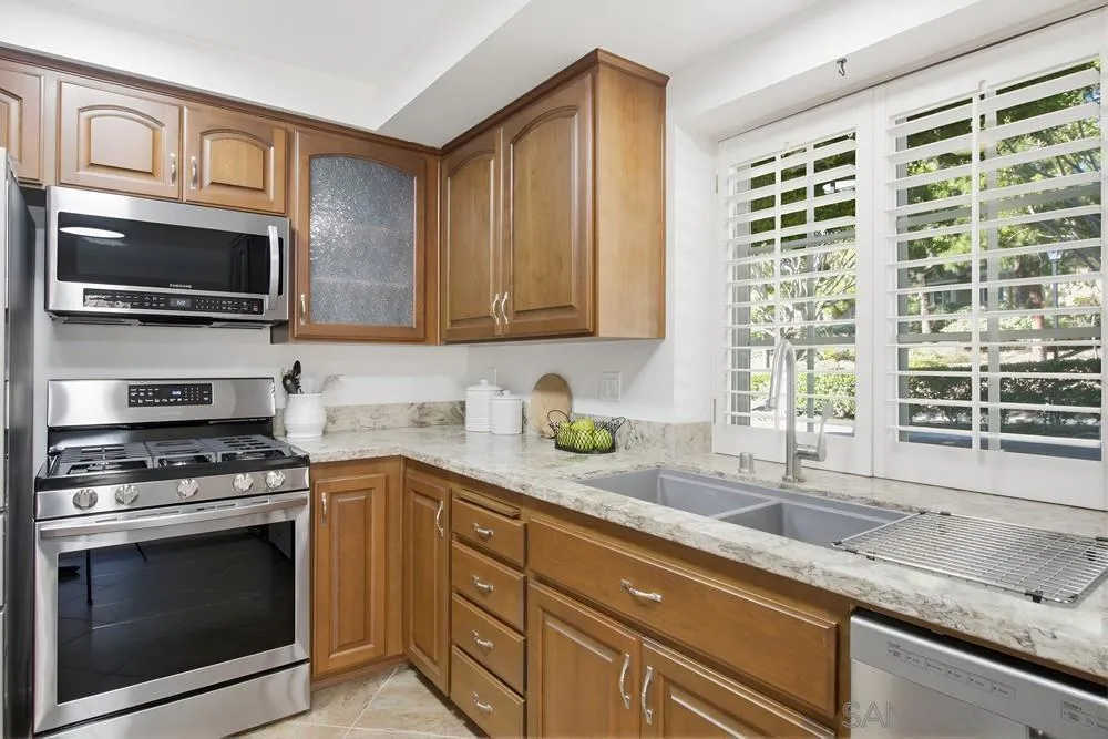 , San Diego, California 92130 home-pic-15