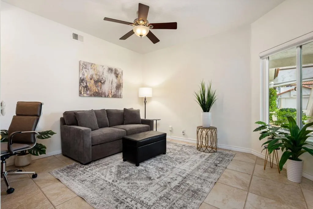 678 Vista Lago Circle N, Palm Desert, California 92211 home-pic-18