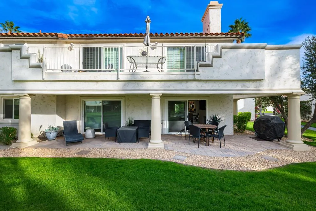 678 Vista Lago Circle N, Palm Desert, California 92211 home-pic-24
