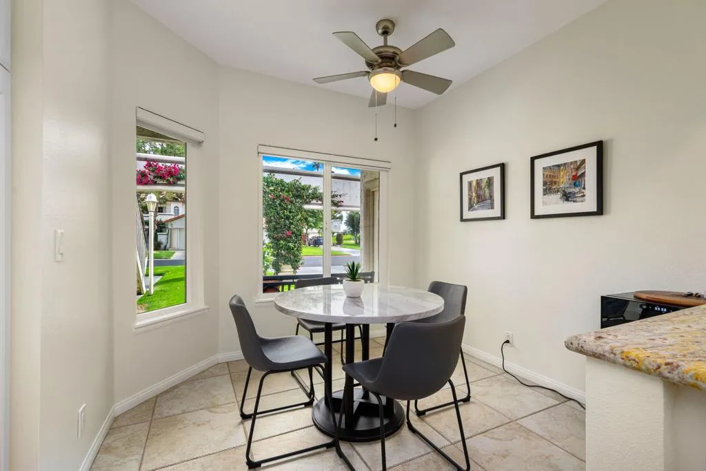 678 Vista Lago Circle N, Palm Desert, California 92211 home-pic-10