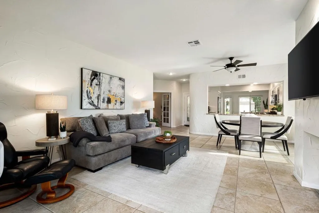 678 Vista Lago Circle N, Palm Desert, California 92211 home-pic-16